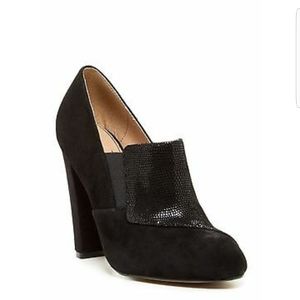 Isola Tawen High Heeled Black Suede size 11m